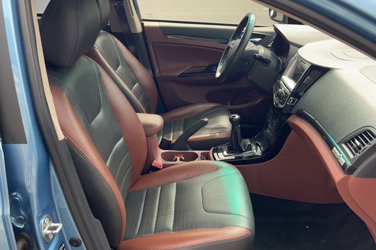 Used BYD Surui 2015 1.5L Manual Luxury Model Right Front Seat