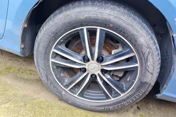 Used BYD Surui 2015 1.5L Manual Luxury Model Right Front Wheel Hub