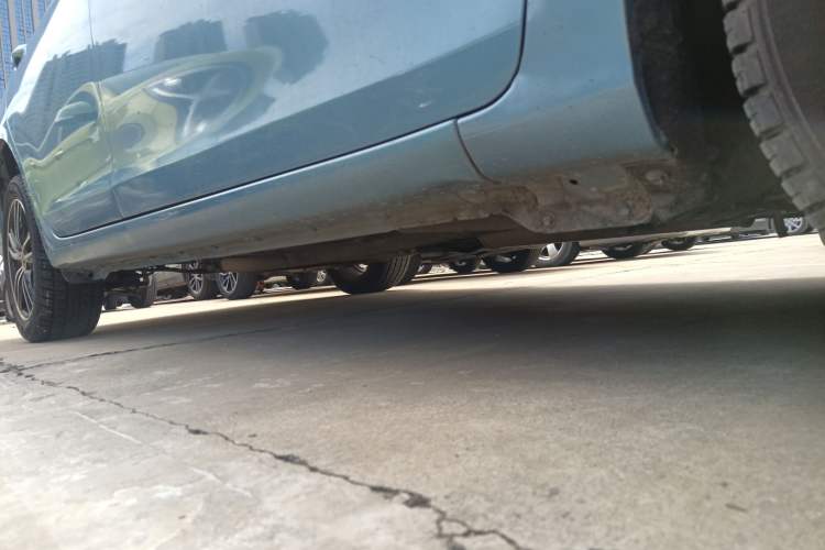 Used BYD Surui 2015 1.5L Manual Luxury Model Right Side Sill