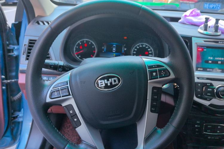 Used BYD Surui 2015 1.5L Manual Luxury Model Steering Wheel