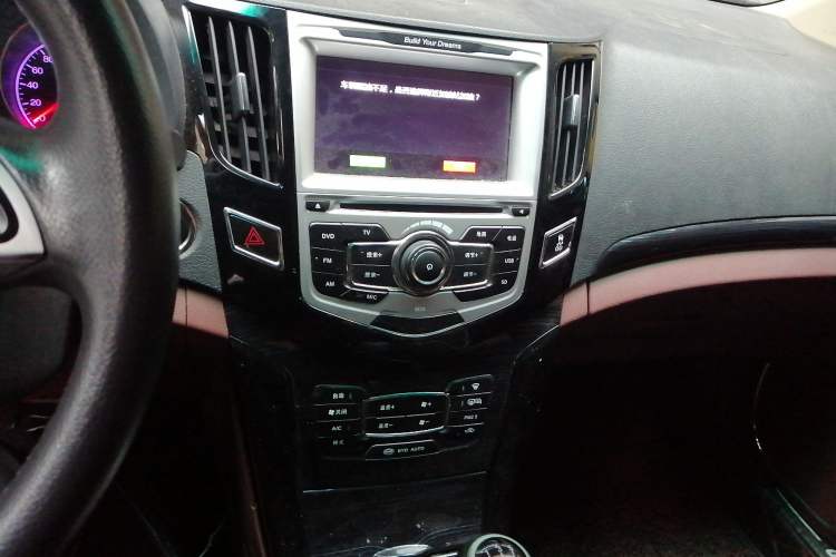 Used BYD Surui 2015 1.5L Manual Luxury Model Audio And AC Panel