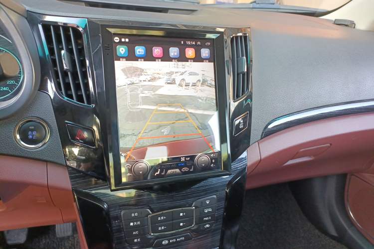 Used BYD Surui 2015 1.5L Manual Luxury Model Audio And AC Panel
