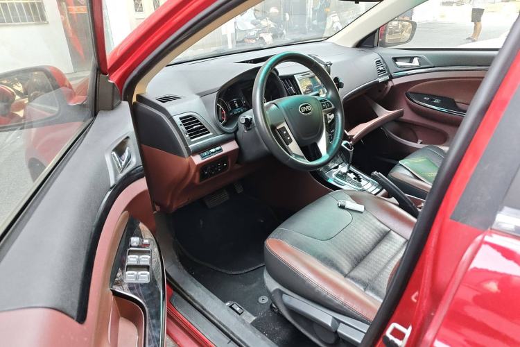 Used BYD Surui 2015 1.5L Automatic Luxury Model Driver Seat