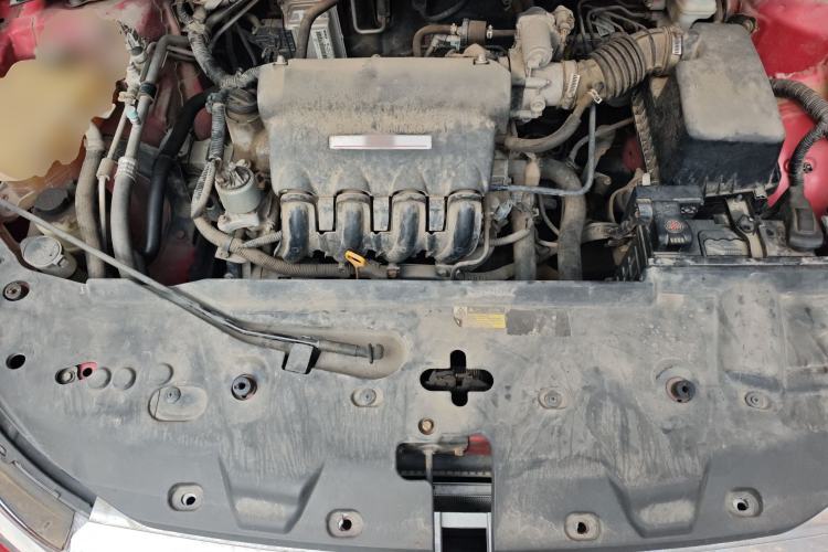 Used BYD Surui 2015 Revised Version 1.5L Manual Luxury Edition Engine Bay