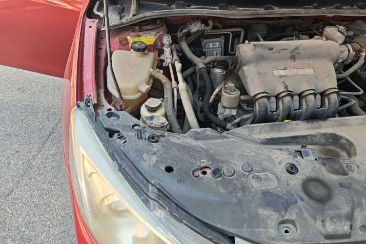 Used BYD Surui 2015 1.5L Manual Luxury Model Engine Bay Right