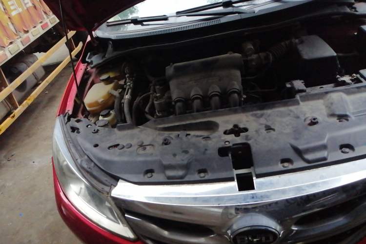 Used BYD Surui 2015 1.5L Manual Luxury Model Engine Bay Right