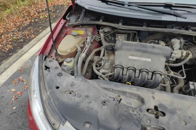 Used BYD Surui 2015 1.5L Manual Luxury Model Engine Bay Right