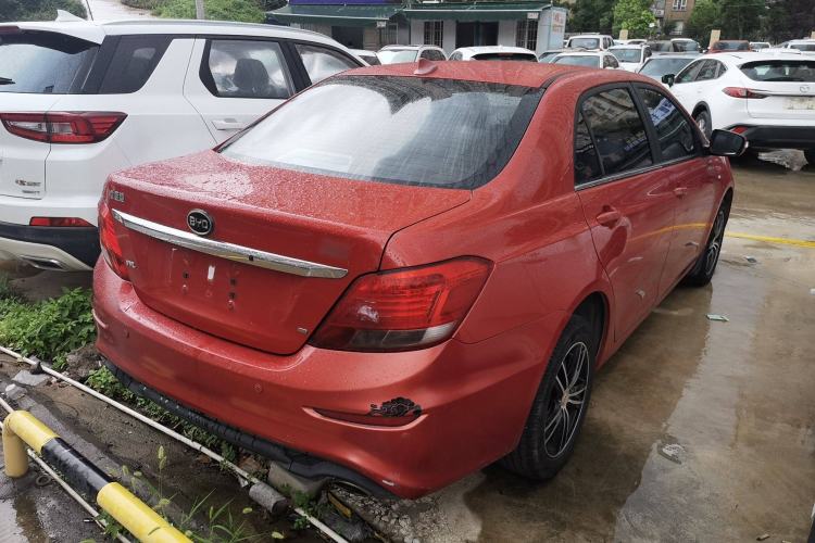 Used BYD Surui 2015 1.5L Manual Luxury Model Exterior 3