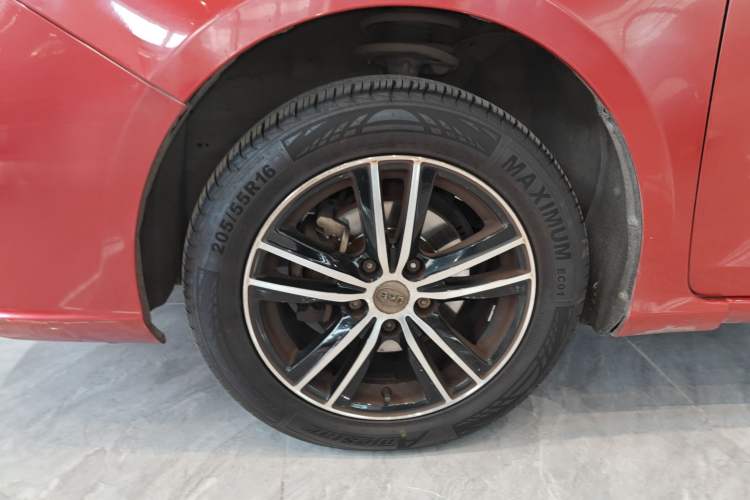 Used BYD Surui 2015 1.5L Manual Comfort Model Exterior 4