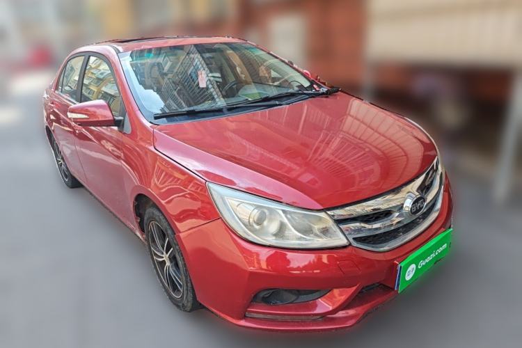 Used BYD Surui 2015 1.5L Manual Luxury Model Front Right 45 Deg