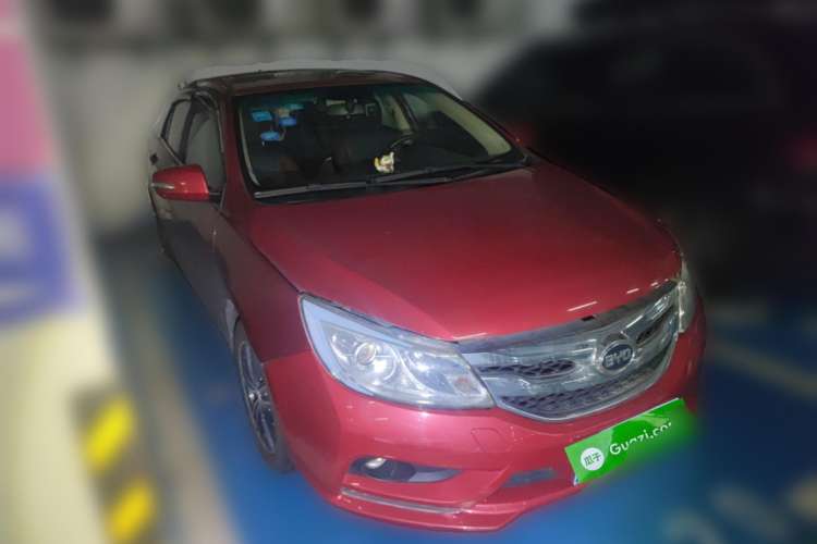 Used BYD Surui 2015 1.5L Automatic Luxury Model Front Right 45 Deg