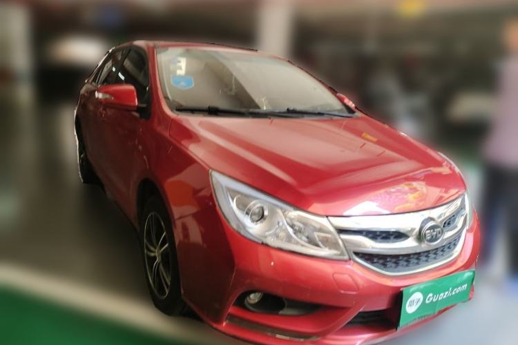 Used BYD Surui 2015 Revised Version 1.5L Manual Luxury Edition Front Right 45 Deg