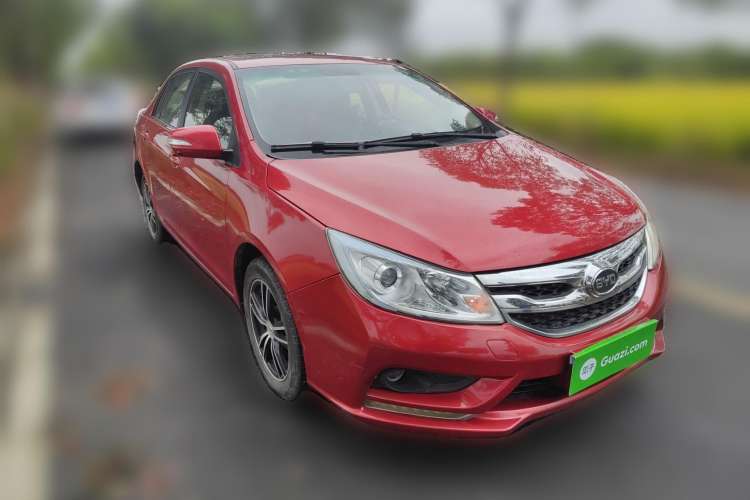 Used BYD Surui 2015 1.5L Manual Luxury Model Front Right 45 Deg