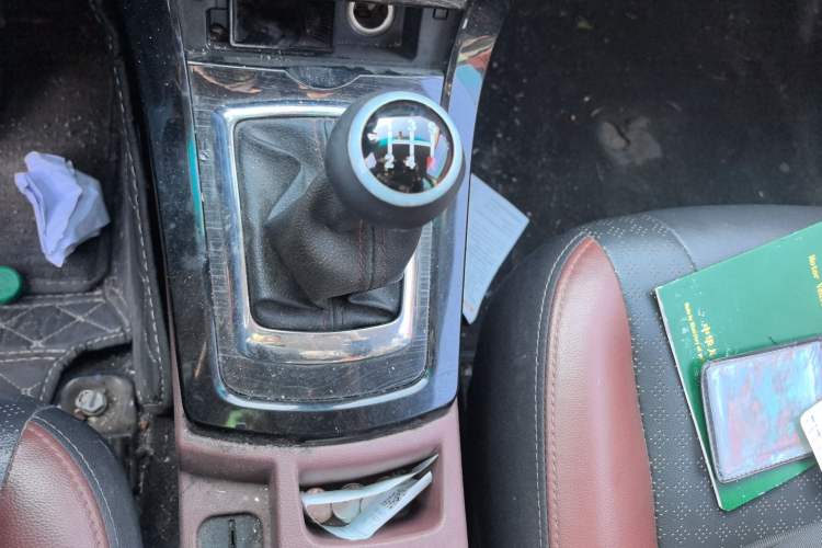 Used BYD Surui 2015 1.5L Manual Comfort Model Gear Lever