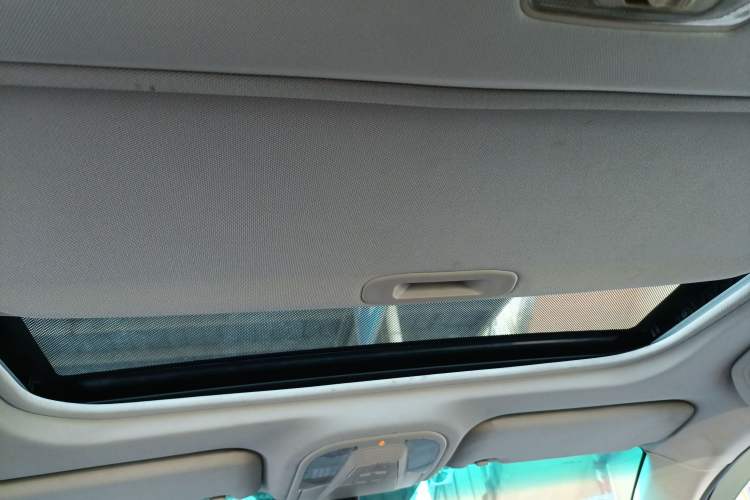 Used BYD Surui 2015 1.5L Manual Luxury Model Headliner