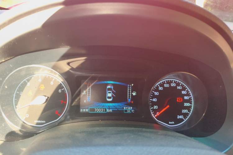 Used BYD Surui 2015 Revised Version 1.5L Manual Luxury Edition Instrument Cluster