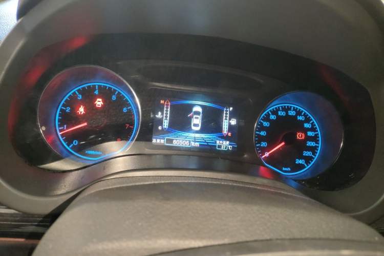 Used BYD Surui 2015 Revised Version 1.5L Manual Luxury Edition Instrument Cluster