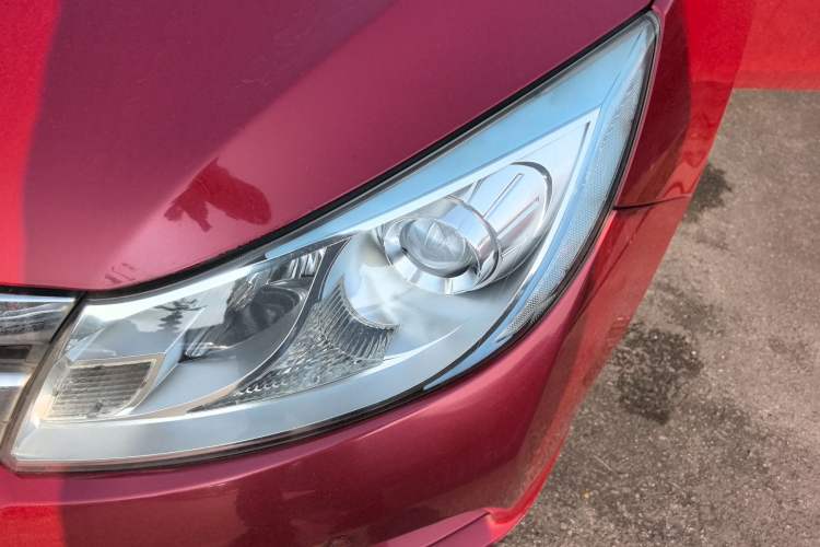 Used BYD Surui 2015 1.5L Manual Comfort Model Left Front Headlight