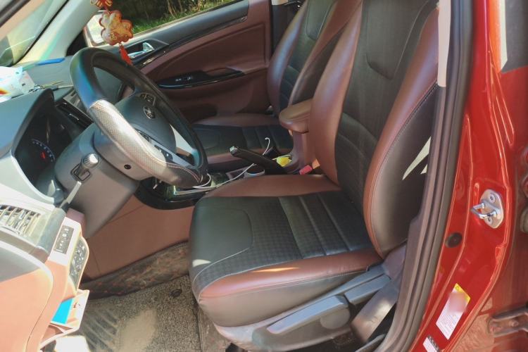Used BYD Surui 2015 Revised Version 1.5L Manual Luxury Edition Left Front Seat