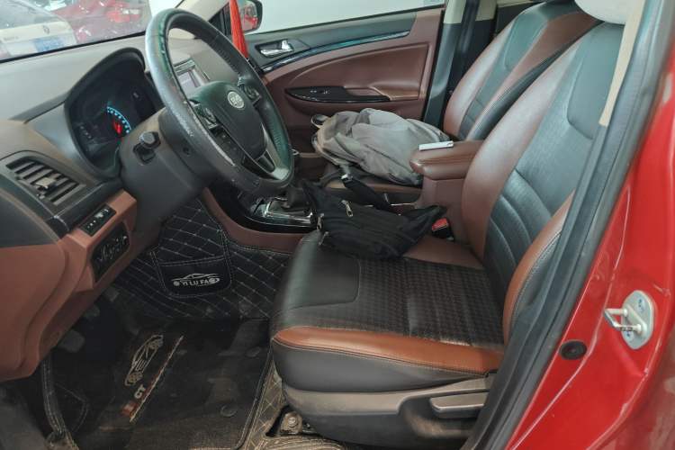 Used BYD Surui 2015 1.5L Manual Comfort Model Left Front Seat
