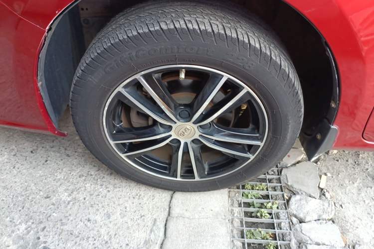 Used BYD Surui 2015 1.5L Manual Luxury Model Left Front Wheel Hub