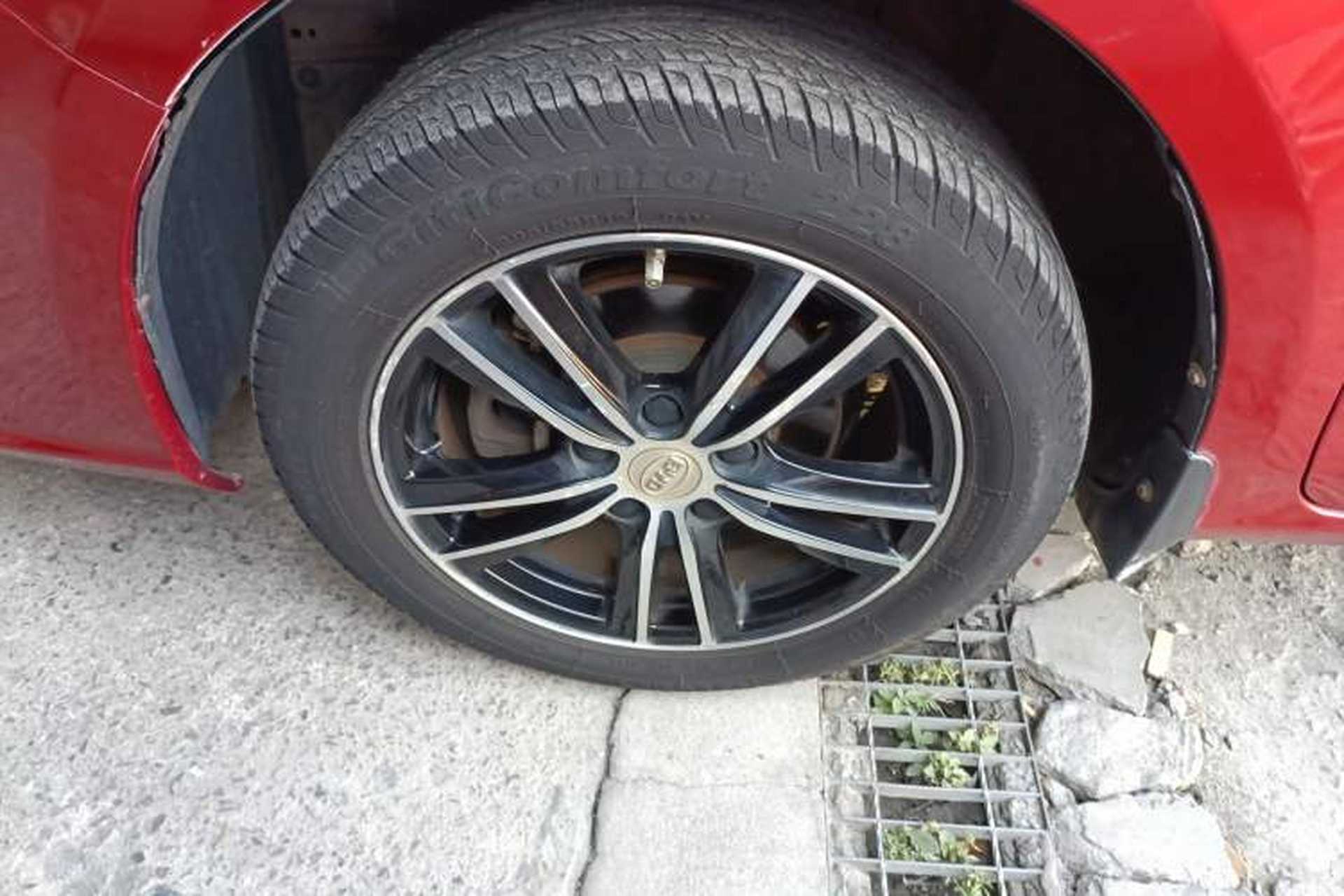 Used BYD Surui 2015 1.5L Manual Luxury Model Left Front Wheel Hub