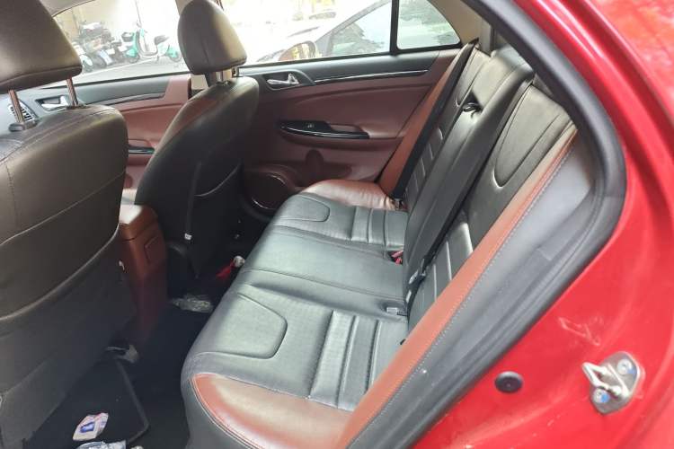 Used BYD Surui 2015 1.5L Automatic Luxury Model Left Rear Seat