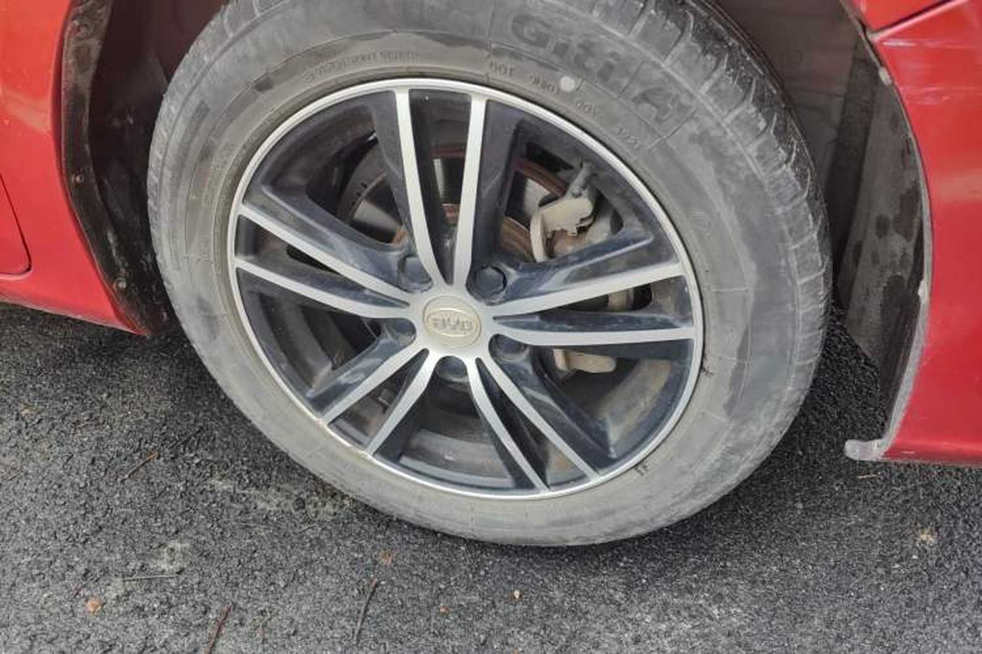 Used BYD Surui 2015 1.5L Manual Luxury Model Right Front Wheel Hub