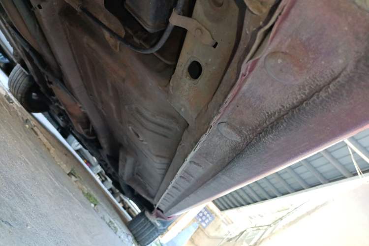 Used BYD Surui 2015 1.5L Manual Luxury Model Right Side Sill