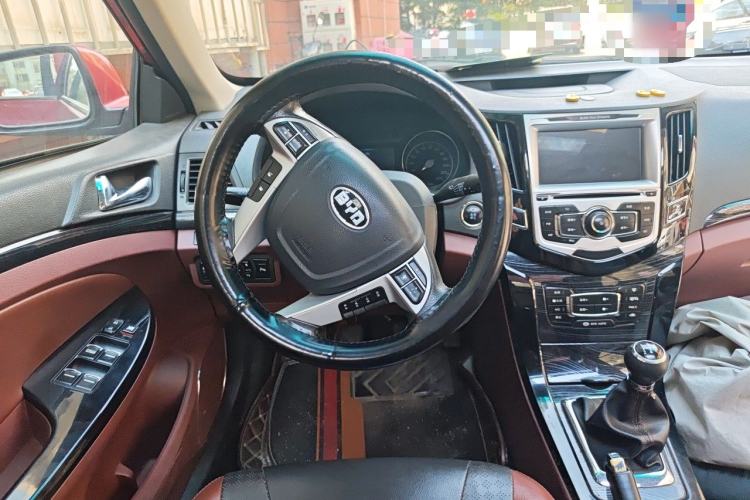 Used BYD Surui 2015 1.5L Manual Luxury Model Steering Wheel