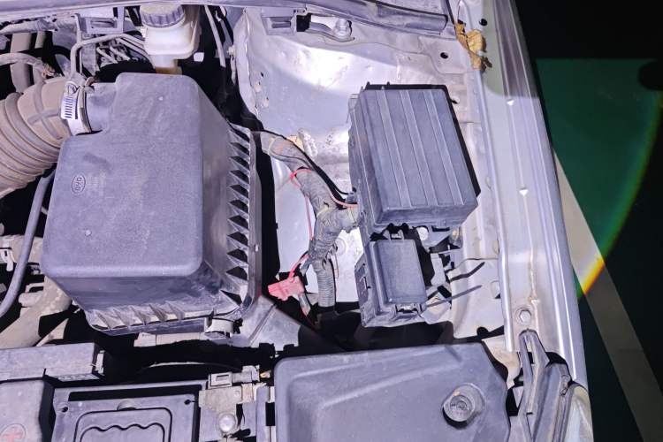 Used BYD Surui 2015 1.5L Automatic Comfort Edition Engine Bay Left