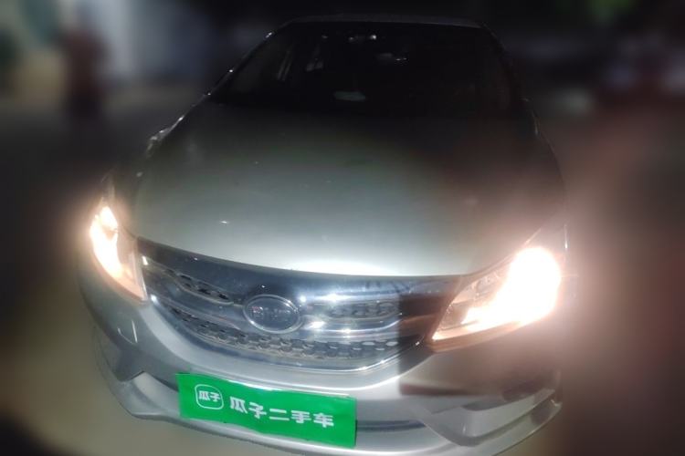 Used BYD Surui 2015 Revised Version 1.5L Manual Luxury Edition Front