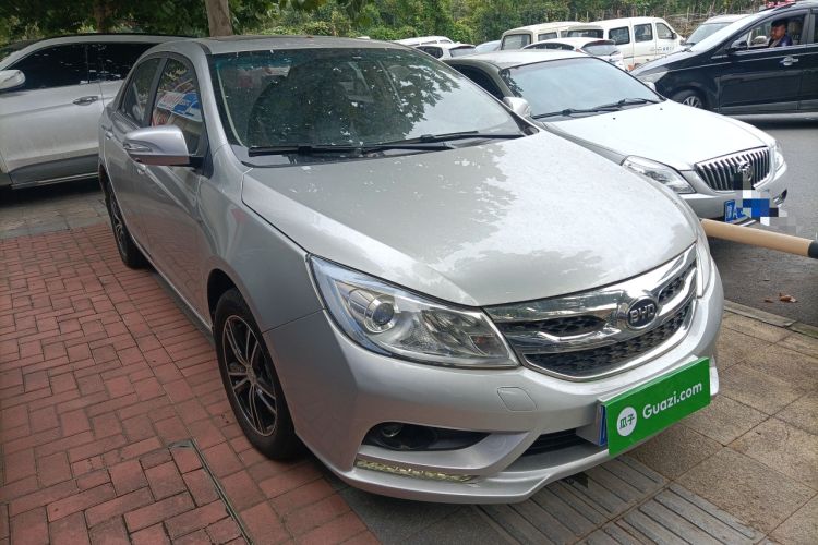 Used BYD Surui 2015 1.5L Automatic Luxury Model Front Right 45 Deg