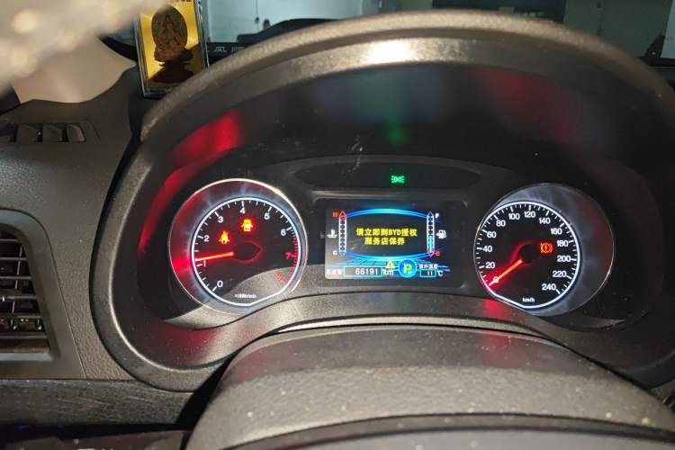 Used BYD Surui 2015 1.5L Automatic Comfort Edition Instrument Cluster