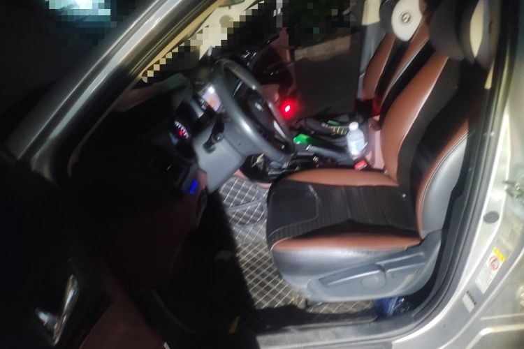 Used BYD Surui 2015 Revised Version 1.5L Manual Luxury Edition Left Front Seat