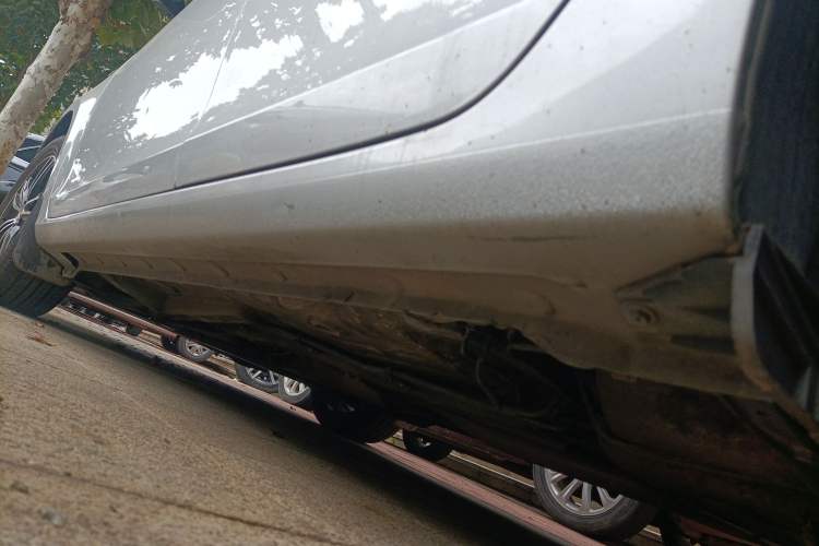 Used BYD Surui 2015 1.5L Automatic Luxury Model Left Side Sill