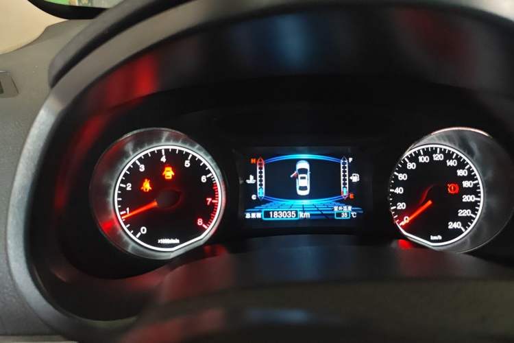 Used BYD Surui 2015 1.5L Manual Luxury Model Odometer Close Up