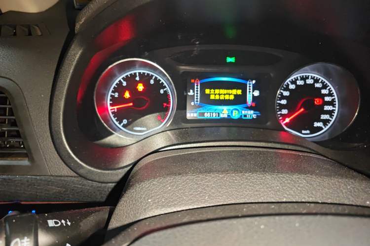 Used BYD Surui 2015 1.5L Automatic Comfort Edition Odometer Close Up