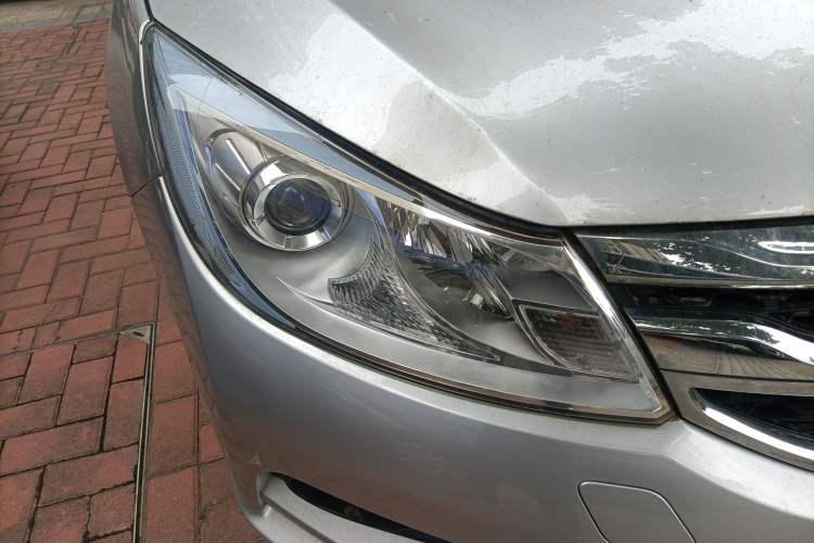 Used BYD Surui 2015 1.5L Automatic Luxury Model Right Front Headlight
