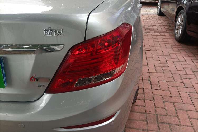 Used BYD Surui 2015 1.5L Automatic Luxury Model Right Rear Taillight