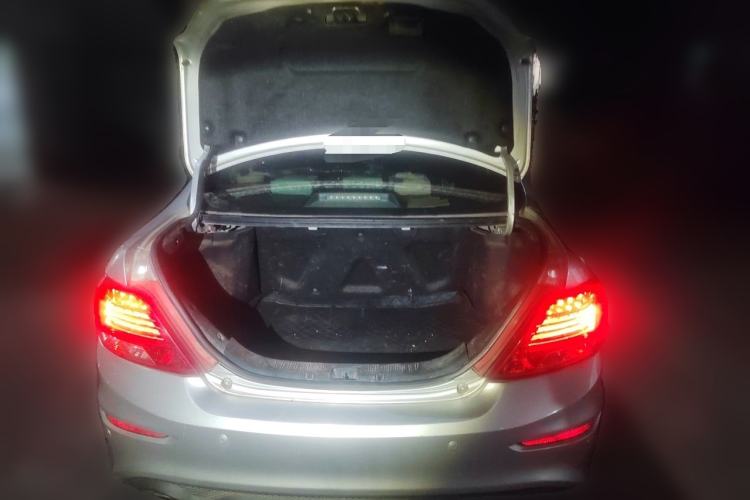 Used BYD Surui 2015 Revised Version 1.5L Manual Luxury Edition Trunk