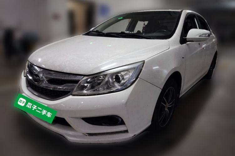 Used BYD Surui 2015 1.5L Manual Luxury Model Guazi used car, China used car export, Used car for sale, Used  cars, Cheapest cars for sale