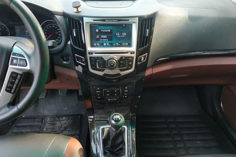 Used BYD Surui 2015 Revised Version 1.5L Manual Luxury Edition Audio And AC Panel