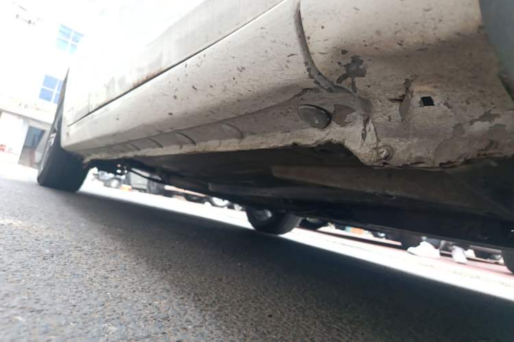 Used BYD Surui 2015 1.5L Manual Comfort Model Chassis Front Right