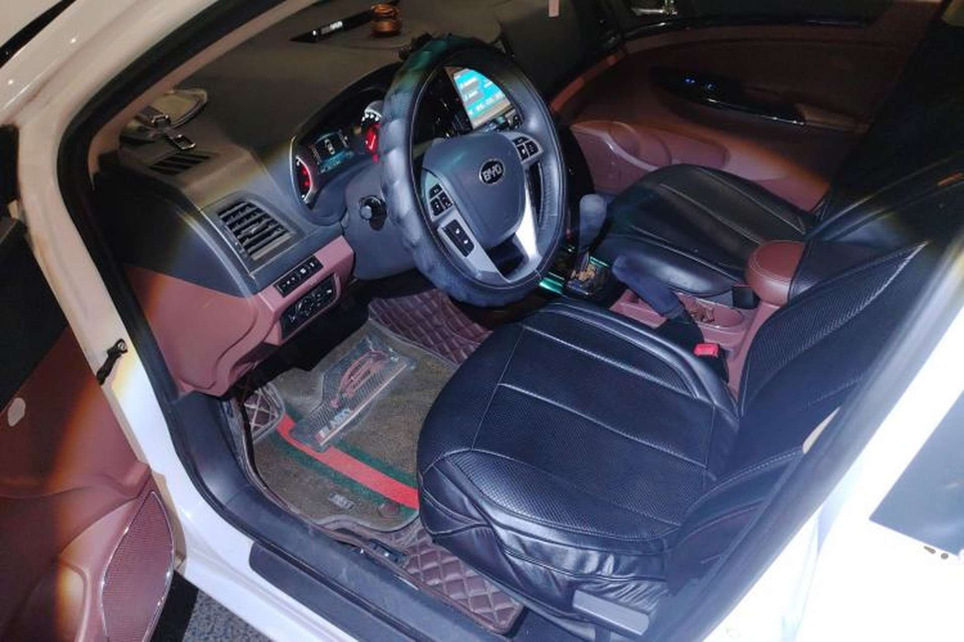 Used BYD Surui 2015 1.5L Manual Luxury Model Driver Seat