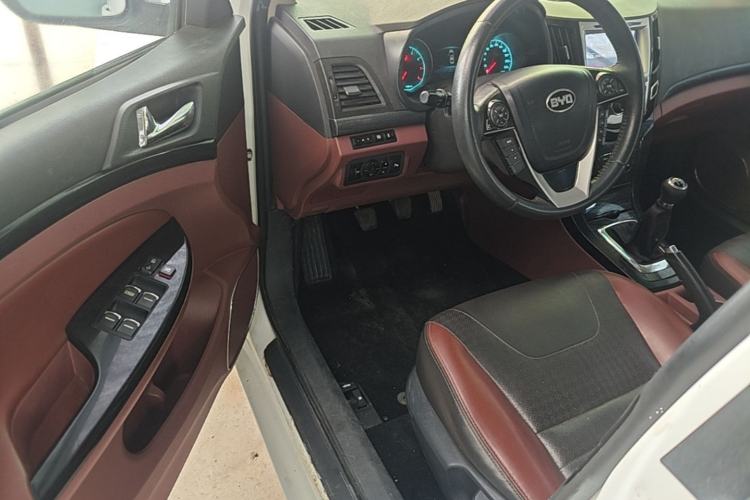 Used BYD Surui 2015 1.5L Manual Comfort Model Driver Seat