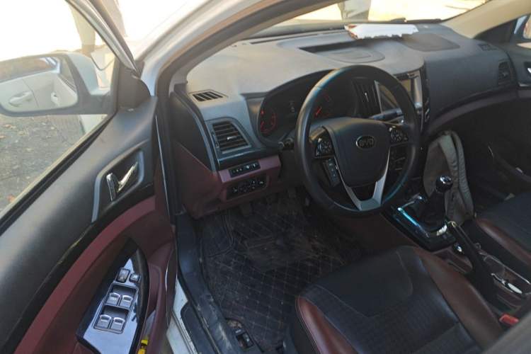 Used BYD Surui 2015 1.5L Manual Comfort Model Driver Seat