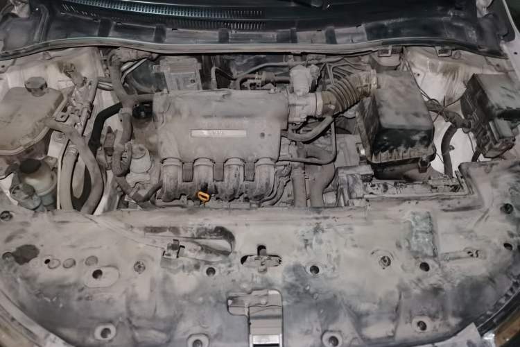 Used BYD Surui 2015 Revised Version 1.5L Automatic Luxury Edition Engine Bay