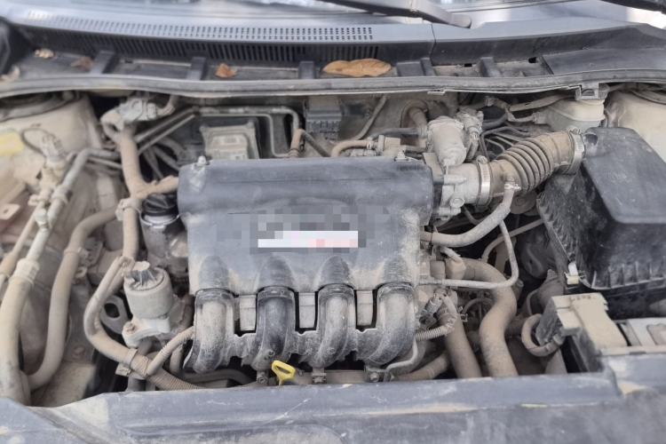 Used BYD Surui 2015 Revised Version 1.5L Manual Luxury Edition Engine Bay