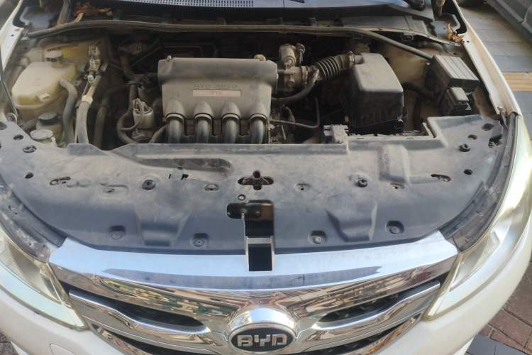 Used BYD Surui 2015 1.5L Manual Luxury Model Engine Bay